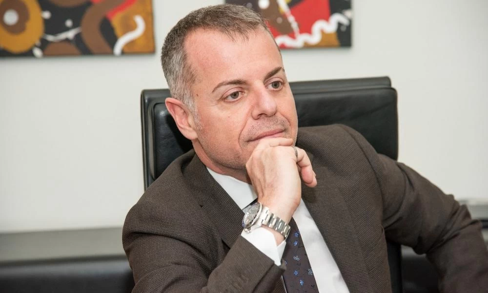 Εργατολόγος: «Δεν ισχύουν oι απολύσεις που έγιναν λόγω άρνησης εμβολιασμού»